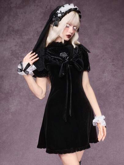 Robe mini gothique Lolita élégante en velours avec rose brodée, manches bouffantes, nœud papillon et jupe amovible pour femmes