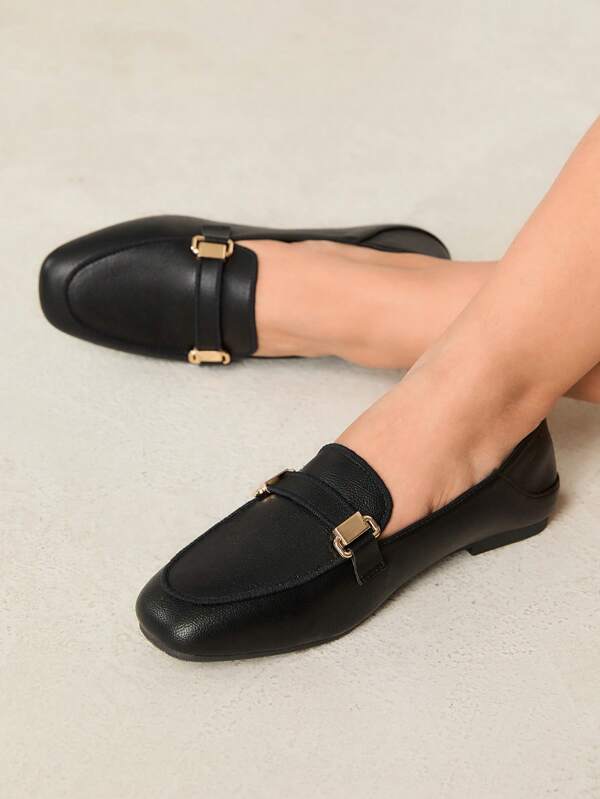 CUCCOO CURVES Women's Flat Slip On Casual Shoes, Comfortable For Everyday Wear Year-Round