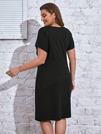 SHEIN Privé Plus Twist Framtill Batvinge Ärm Klänningar