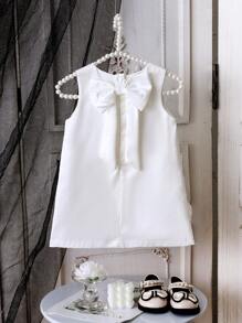 SHEIN Elladie kids Vestido elegante de satén de alta gama con lazo floral 3D y espalda desmontable para niñas pequeñas, vestido de princesa de fiesta de verano - Blanco - Ver 2