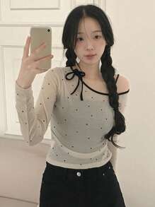 DAZY 撞色不对称领口露肩不对称设计紧身波尔卡圆点女式T恤，秋季衣服长袖女式上衣 - 杏色 - 查看 4