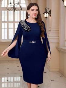 SHEIN Clasi 大码优雅派对珍珠装饰斗篷袖修身连衣裙 - 藏蓝色 - 查看 4