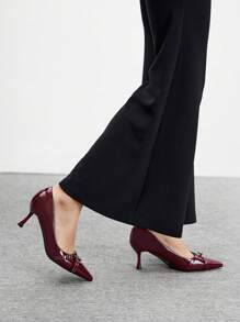 CUCCOO BIZCHIC 女士时尚漆皮尖头高跟鞋，带扣装饰，适合通勤、约会、聚会和其他场合 - 酒紅色 - 查看 4
