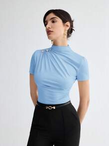 BizChic Áo thun nữ tay ngắn xếp ly màu trơn thanh lịch, hàng mới về, đa năng cho việc đi làm trong thành phố hiện đại, mặc hàng ngày, phong cách retro lãng mạn thập niên 90, phù hợp cho Giáng sinh, Năm mới, Ngày Valentine, tiệc tùng, đi biển, lễ tốt nghiệp, thời trang, lễ hội, kỳ nghỉ, khách dự đám cưới, bữa ăn trưa, sân bay, nhiều dịp khác nhau. - Màu xanh nhạt - Xem 8