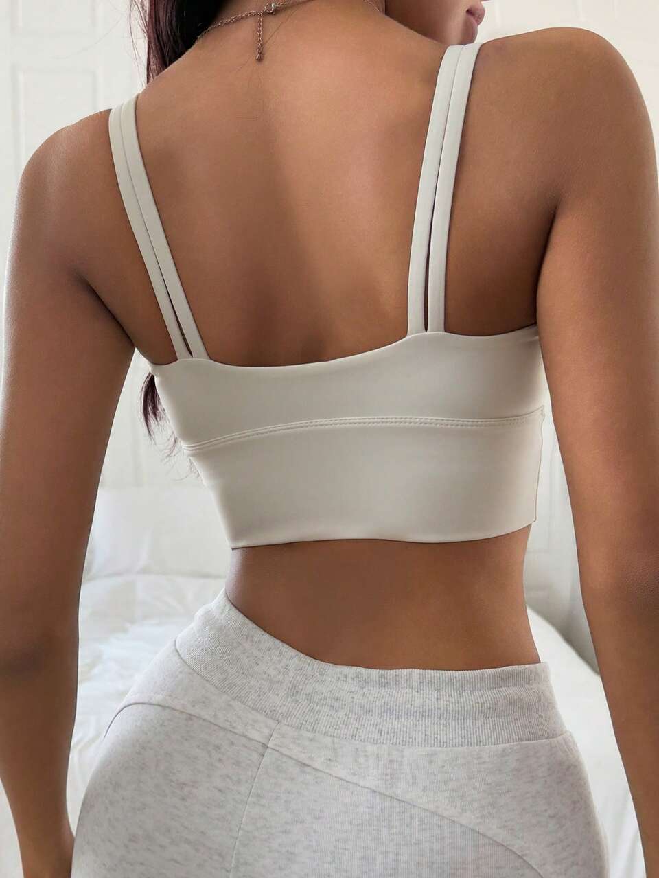 Women Lightweight Shaping Solid Color Minimalist Pullover Sports Bra Lingerie For Women