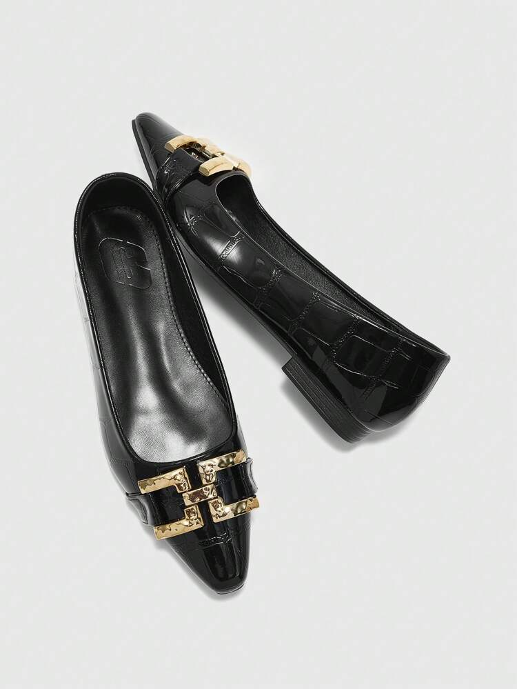 CUCCOO BIZCHIC Women's Pointed Toe Comfortable Flat Loafers