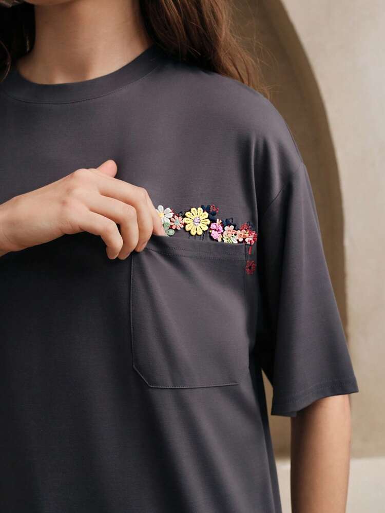 Casual, Holiday, Festival Women's Elegant Embroidery Floral T-Shirt, Spring Summer For Women