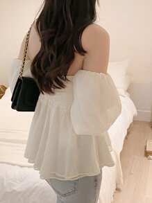 DAZY 女士优雅简约纯色露肩衬衫，荷叶边秋季 - 白色 - 查看 2