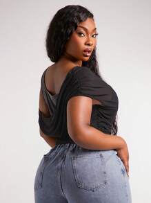 SHEIN SXY 大码女式时尚街头时尚修身弹力涂层皮革和网眼分层褶皱短 T 恤，适合日常穿着、西部装、邮轮装、音乐节、音乐会、狂欢派对、海滩度假、约会之夜、生日、单身派对、俱乐部、可爱、休闲、购物、街头服饰、外出，易于搭配且看起来苗条，凸显身材，修饰身材 - 黑色 - 查看 2