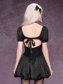 ROMWE Goth Vestido mini con volantes, lazo y estilo gótico para mujer, ropa de verano - Negro - Ver 5