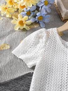 SHEIN Vintaside Kids 2pcs/Set Young Girl Summer Vacation Casual Solid Color Puff Sleeve Top And Ditsy Floral Strap Dress