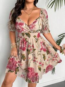 Flirla 大码方领和荷叶边下摆雪纺花卉印花短袖衬衫，优雅度假复古风格女士春夏