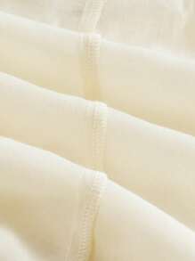 Maija 女式米色前后高领荷叶边撞色饰边设计优雅都市精致时尚春夏连衣裙，采用撞色饰边、U 领、飘逸袖子、荷叶边拼接，商务休闲街头必备，巡航装 - 白色 - 查看 11