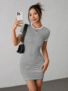 SHEIN PETITE 女士休闲条纹紧身迷你连衣裙，夏季 - 白色 - 查看 3