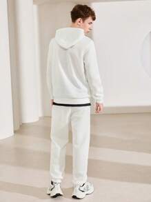 SHEIN Leap Crew 2 件青少年男童休闲百搭保暖手写字母印花针织连帽衫和裤子套装，适合派对、学校、郊游、聚会、秋冬季，保暖内衬，加厚 - 白色 - 查看 2