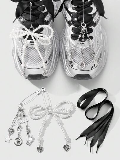 Kawaii 3 pièces Ensemble d'accessoires de style gothique comprenant des lacets noirs, des broches strass argentées, un nœud papillon de perles, une étoile creuse, un croissant, des pendentifs croix, convenant pour un port quotidien pour femmes/filles ou en cadeau, Halloween