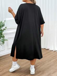 SHEIN CURVE+ Women's Plus Size Black Daily Basic Casual Simple Solid Color Side Slit Detail Round Neck Loose Short Sleeved Mid Length T-Shirt Dress - Black - View 2