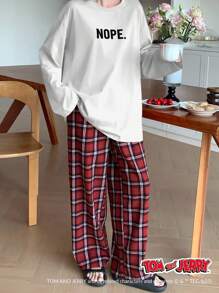TOM AND JERRY X DAZY Letter Graphic Print Loose Long Sleeve Top And Check Pattern Straight Loose Pajama Pants 2pcs Sleepwear Set - White - View 4