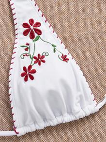 Swim Mod Deep V Neck Vintage Floral Print Halter Bikini Top For Summer Beach Vacation - Multicolor - View 3