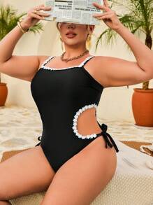 Swim Lushoire Plus Size Color Block Floral Applique Hollow-Out One Piece Swimsuit For Summer Beach Vacation - Black - View 3