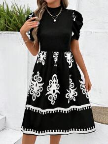 SHEIN Clasi 女式阴阳拼布短袖中长连衣裙，适合日常穿着、度假、旅行 - 黑色 - 查看 6