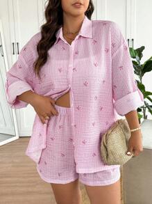 SHEIN Frenchy 大码秋季女装返校装条纹前开襟衬衫带可调节袖子短裤套装女式 - 淺粉色 - 查看 5