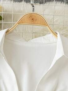 Celure 大码女式热销优雅 A 字短袖腰部收紧复古提花不对称拼色 V 领荷叶边上衣 - 彩色 - 查看 5