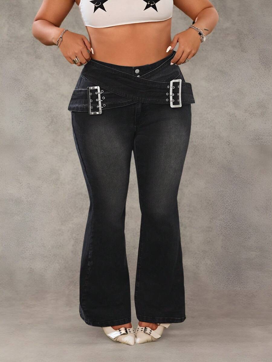SHEIN ICON Plus Size Women Flare Jeans, Casual, Suitable For Summer - Black - View 1