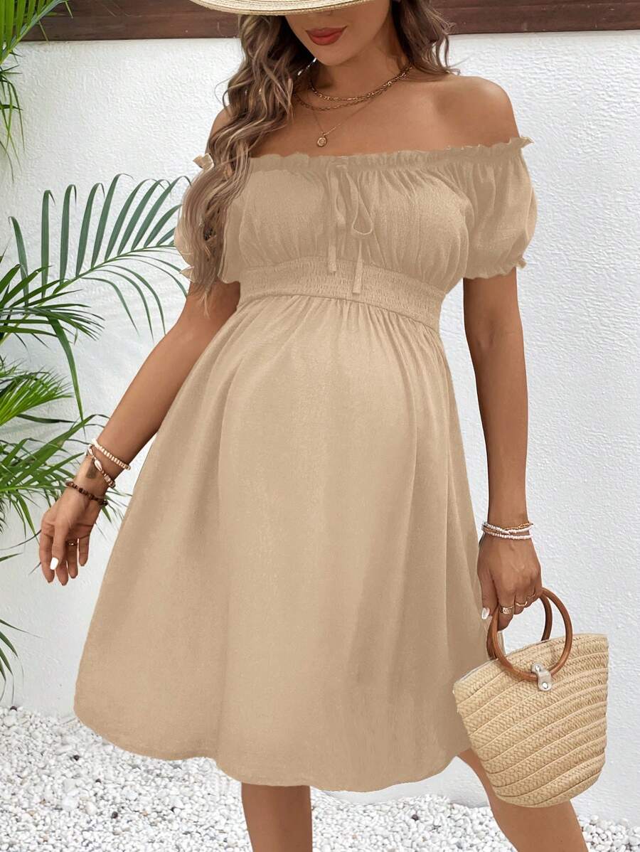SHEIN Umstandsmode- Einfarbiges Kleid mit Rüschen, Off-Shoulder, Taille mit Tunnelzug, Lässig