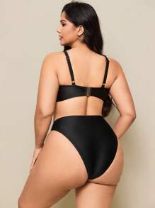 SHEIN Swim Curve Plus Size Women's Minimalist Basic Beach Holiday Bikini Set For Summer Beach Vacation - Black - View 2