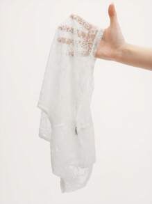 SHEIN LUNE 2 件套：蕾丝边吊带背心和蕾丝拼布直筒裙 - 白色 - 查看 8