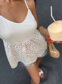 SHEIN Frenchy Áo hai dây không tay màu trơn thêu rỗng cho nữ, mùa hè dành cho nữ, vải dệt kim co giãn siêu nhỏ, họa tiết thêu toàn bộ, thiết kế viền lượn sóng, áo hai dây màu trắng, đơn giản và hợp thời trang để mặc hàng ngày, mùa xuân/hè, buổi hòa nhạc - trắng - Xem 7