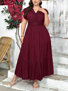 SHEIN Privé Plus Size Elegant Lace Patchwork V-Neck Loose Long A-Line Midi Dress, Short Sleeve - Burgundy - View 4
