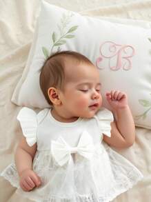 SHEIN 女婴蕾丝刺绣荷叶边连体衣，可爱公主风新生儿连体衣，按扣闭合，夏季