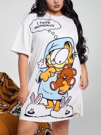 GARFIELD | SHEIN 加大码圆领卡通字母印花短袖睡裙，哞哞睡衣
