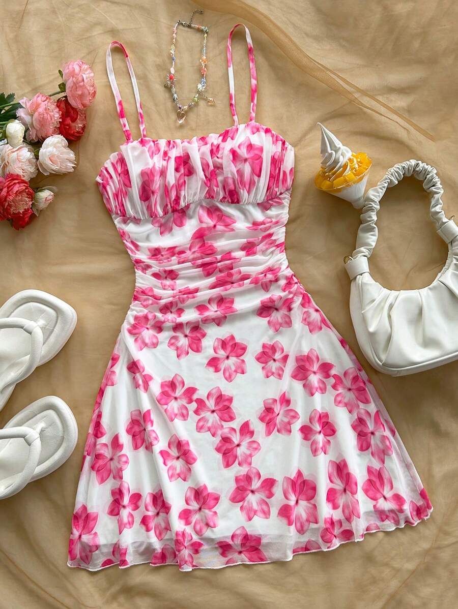 SHEIN 青少年女孩海滩休闲度假优雅花卉印花修身褶饰舒适弹力网眼印花荷叶边下摆 A 字吊带连衣裙，可爱粉色花卉夏装 - 粉色 - 查看 1