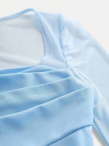 SHEIN Girlism 少女浅蓝色针织褶皱胸围、收腰 A 字形喇叭袖复古优雅短款迷你连衣裙，透明袖子，适合休闲外出 - 淺藍色 - 查看 3