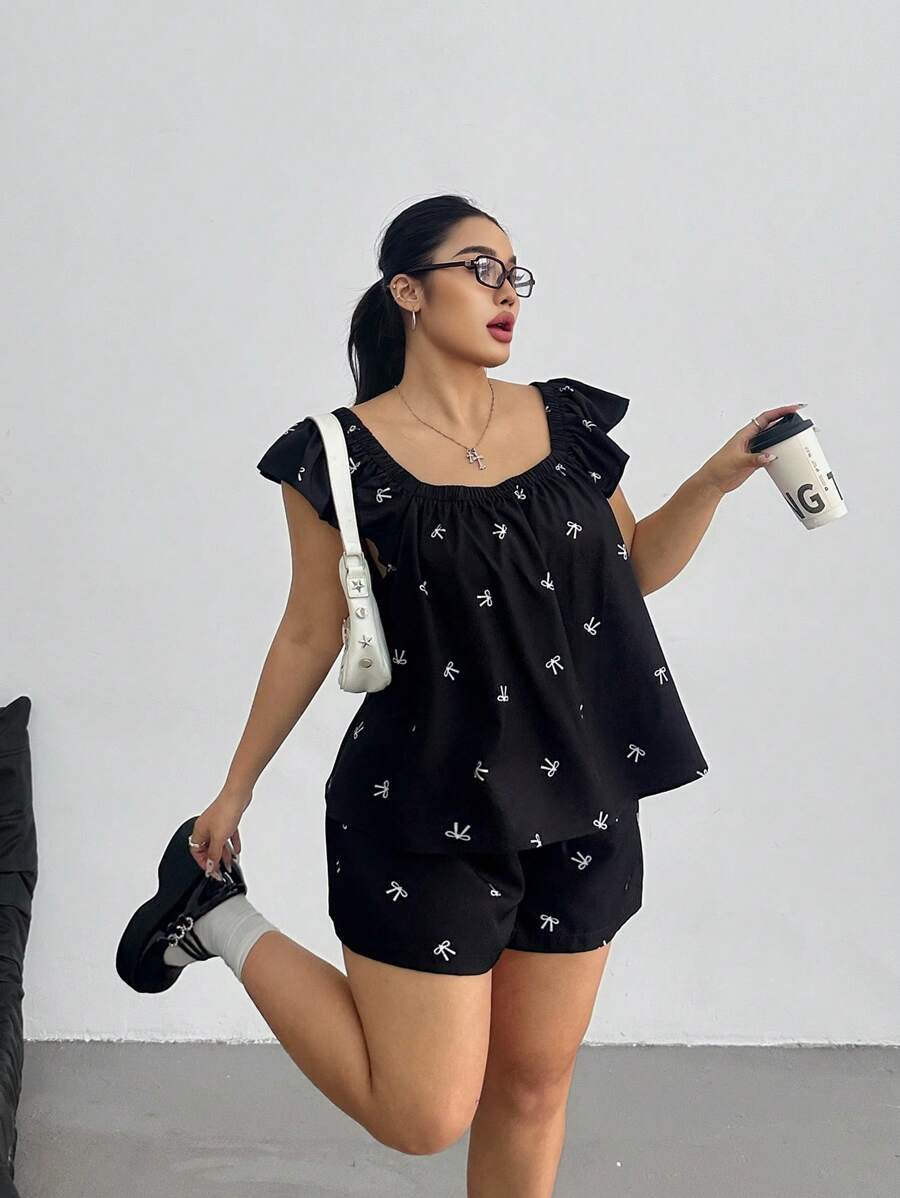 SHEIN MOOSTA 大码女式 2 件套上衣和短裤，蝴蝶印花盖袖方领衬衫和蝴蝶结休闲短裤，夏季 - 黑色 - 查看 1