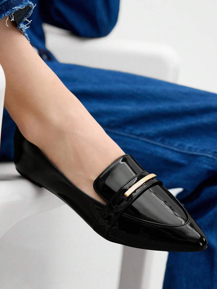 CUCCOO BIZCHIC Women's Fashion Black Glossy Patent PU Strap Buckle Decor Flat Loafer Shoes, Suitable For Commuting, Dating, Party, Shopping, And School Occasions For Christmas Spring Shoes