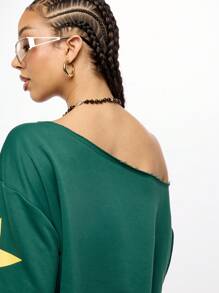 SUMWON WOMEN Oversized Sports Team Mini Dress Long T-Shirt Style Star Logo Design Off Shoulder Casual Street Style Distressed Hem Weekender Athletics Fan Apparel - Green - View 7