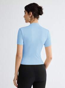 BizChic Áo thun nữ tay ngắn xếp ly màu trơn thanh lịch, hàng mới về, đa năng cho việc đi làm trong thành phố hiện đại, mặc hàng ngày, phong cách retro lãng mạn thập niên 90, phù hợp cho Giáng sinh, Năm mới, Ngày Valentine, tiệc tùng, đi biển, lễ tốt nghiệp, thời trang, lễ hội, kỳ nghỉ, khách dự đám cưới, bữa ăn trưa, sân bay, nhiều dịp khác nhau. - Màu xanh nhạt - Xem 3