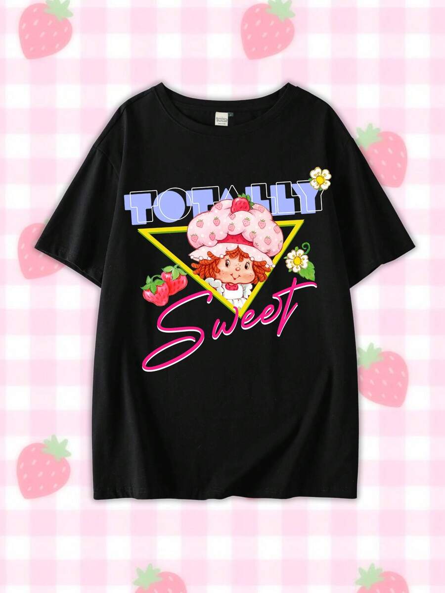 Strawberry Shortcake X SHEIN 加大码字母和卡通人物图案短袖黑色T恤 S 码女款夏季女式T恤女款可爱T恤女款可爱T恤女款狂欢节/音乐会女款/狂欢/乡村音乐会/纳什维尔/伊比沙岛 - 黑色 - 查看 1