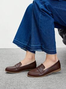 CUCCOO BIZCHIC Sepatu Loafer Kasual Datar Ujung Bulat Wanita, Sepatu Slip-On Klasik, Sederhana, dan Nyaman untuk Bepergian, Bekerja, dan Pemakaian Sehari-hari, Cocok untuk Natal dan Musim Semi. - Mocha Brown - View 3