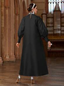 Al Najma 女士优雅长袖土耳其和阿拉伯传统长裙，带水钻锁孔领口细节 - 黑色 - 查看 2