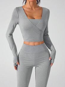 Easithlete 2 件套休闲运动交叉 V 领 T 恤和喇叭腿修身裤，运动服套装 - 灰色 - 查看 5