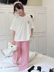 Dazy Kids 青少年女孩休闲圆领字母印花短袖 T 恤 + 格子梭织裤家居服套装，春夏季，返校服装 - 白色 - 查看 6