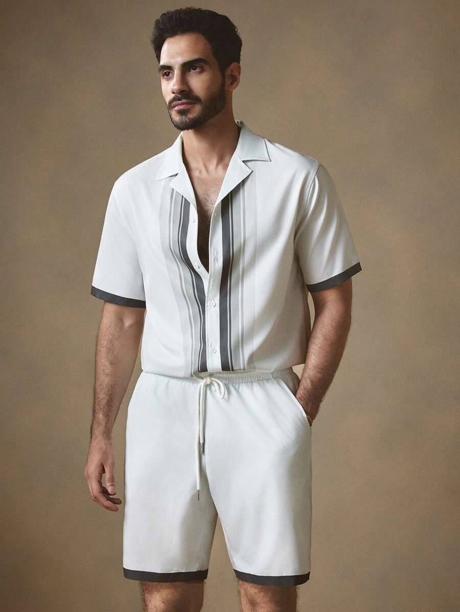Manfinity VCAY 2 件男士休闲编织立领修身短袖衬衫和抽绳腰直筒短裤套装，适合日常穿着 - 白色 - 查看 1
