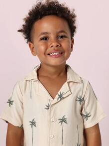 SUMWON Conjunto coordinado de verano con estampado de palmeras, camisa de manga corta con botones y pantalones cortos a juego, conjunto informal de vacaciones playeras para niños pequeños - Beis - Ver 5