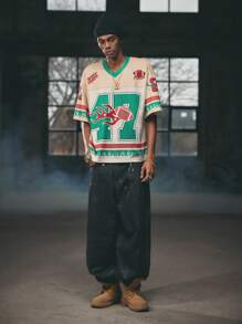 AXEPEAK V 领街头风格短袖宽松男士 Polo 衫，正面带印花图案 - 彩色 - 查看 3