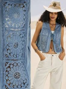 Easelle 女士花卉镂空前系带无袖休闲衬衫 - 淺藍色 - 查看 1